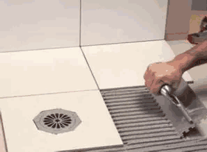 如何应对防水涂料、瓷砖胶、腻子开裂? 防水涂料,瓷砖胶,防水材料,内墙防水,朗凯奇防水,防水防潮防霉