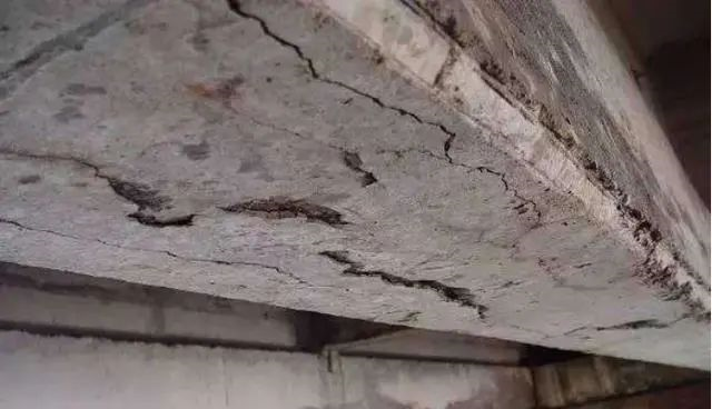 朗凯奇自愈合防水系统治愈混凝土裂缝,为建筑安全保驾护航! 朗凯奇,自愈合防水系统,防水涂料厂家,防水材料,混凝土自防水